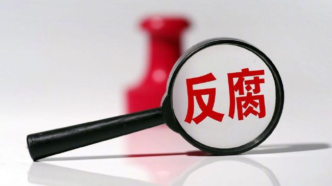 日前，片方首次曝光了一组张兆辉个人的全新剧照，剧照中张兆辉手持匕首、额头上留着鲜红的血迹、眼神或惊恐或幽怨或凶 魏兆申 2025-10-15 徐兆付 2025-10-15 熊兆珍 2025-08-27 李兆友 2025-01-15 温兆伦拍跳楼镜头亲自上阵 激情戏无需太太同意 2014-12-10 》栏目。