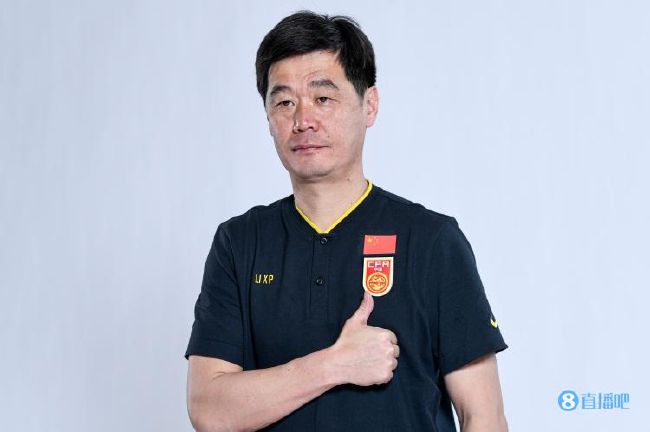 ”萨夫兰同样直言：“大卫住在费城郊外，和高中时认识的女孩结婚，是那种典型的'顾家好男人'。
